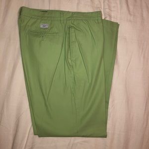 Vineyard Vines 36x32 green pants